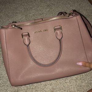 Michael Kors Crossbody
